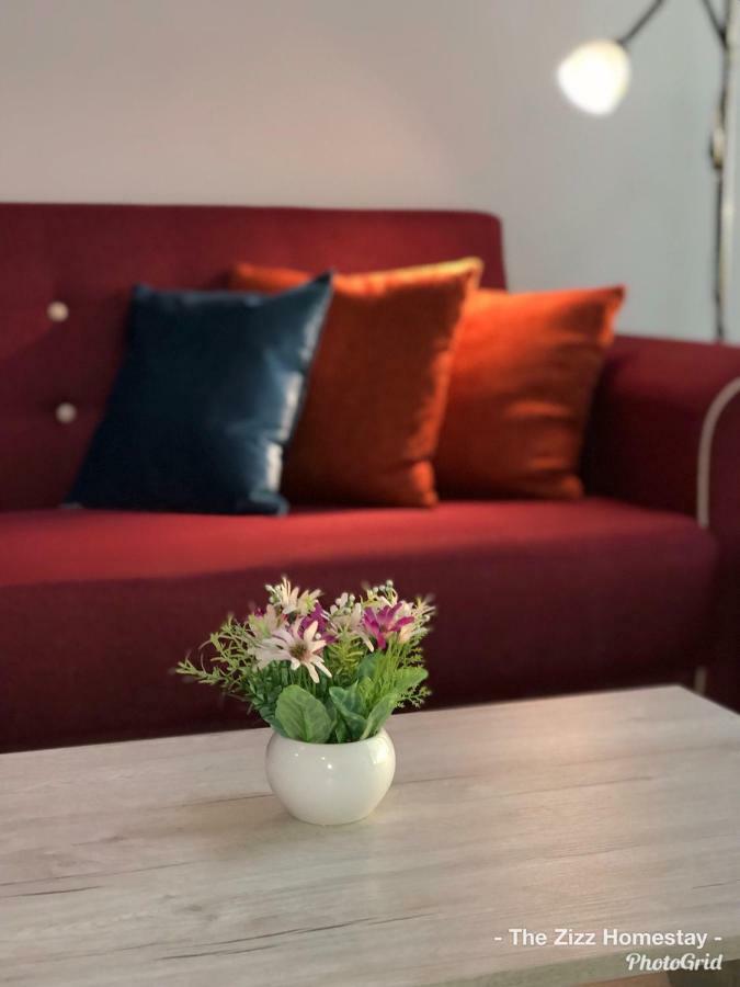 Apartment The Zizz Homestay@damansara Damai *