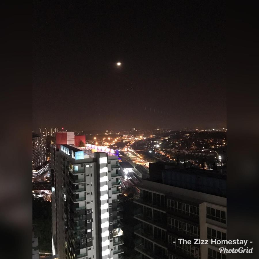 Apartment The Zizz Homestay@damansara Damai *